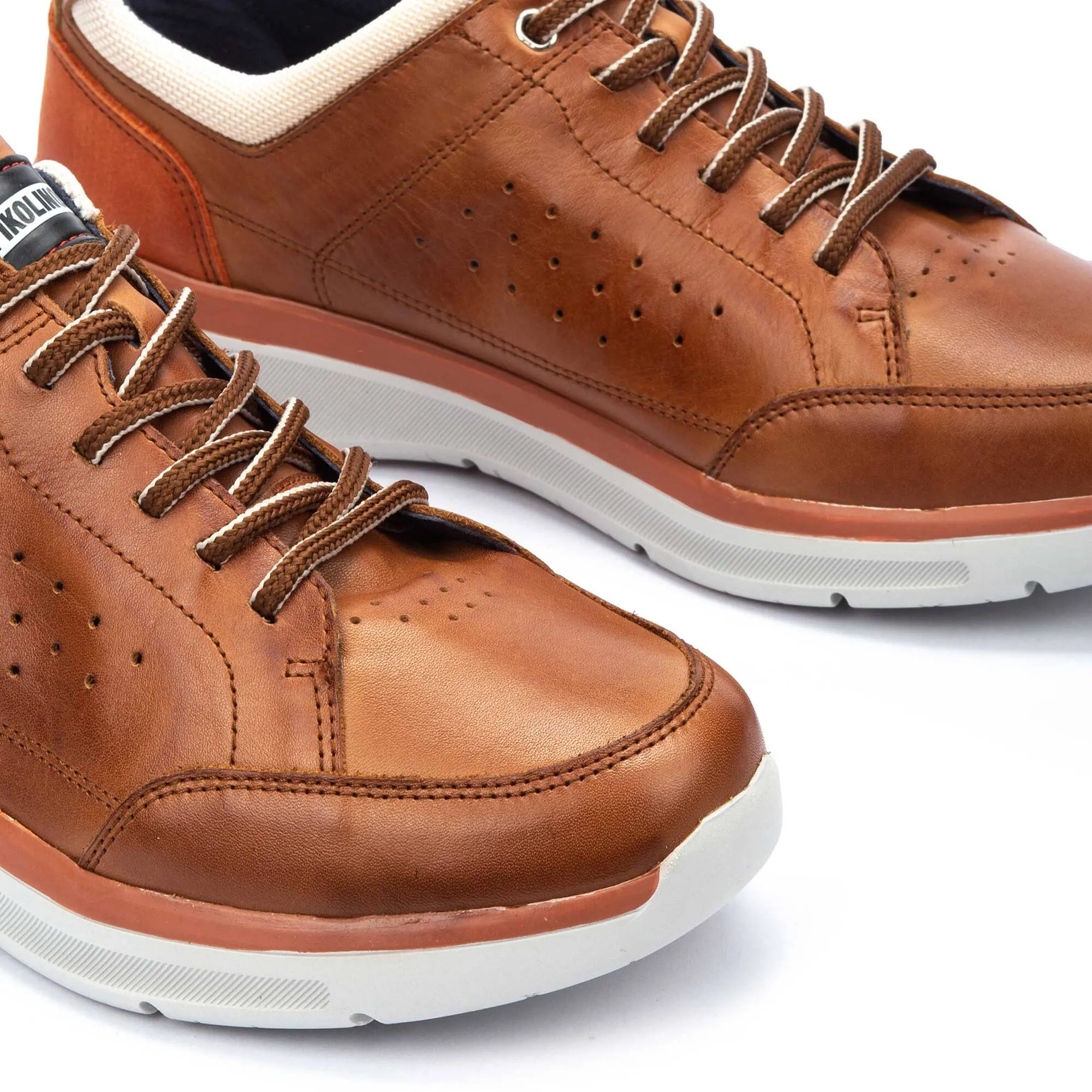 BIAR Men's sneakers with extra light sole