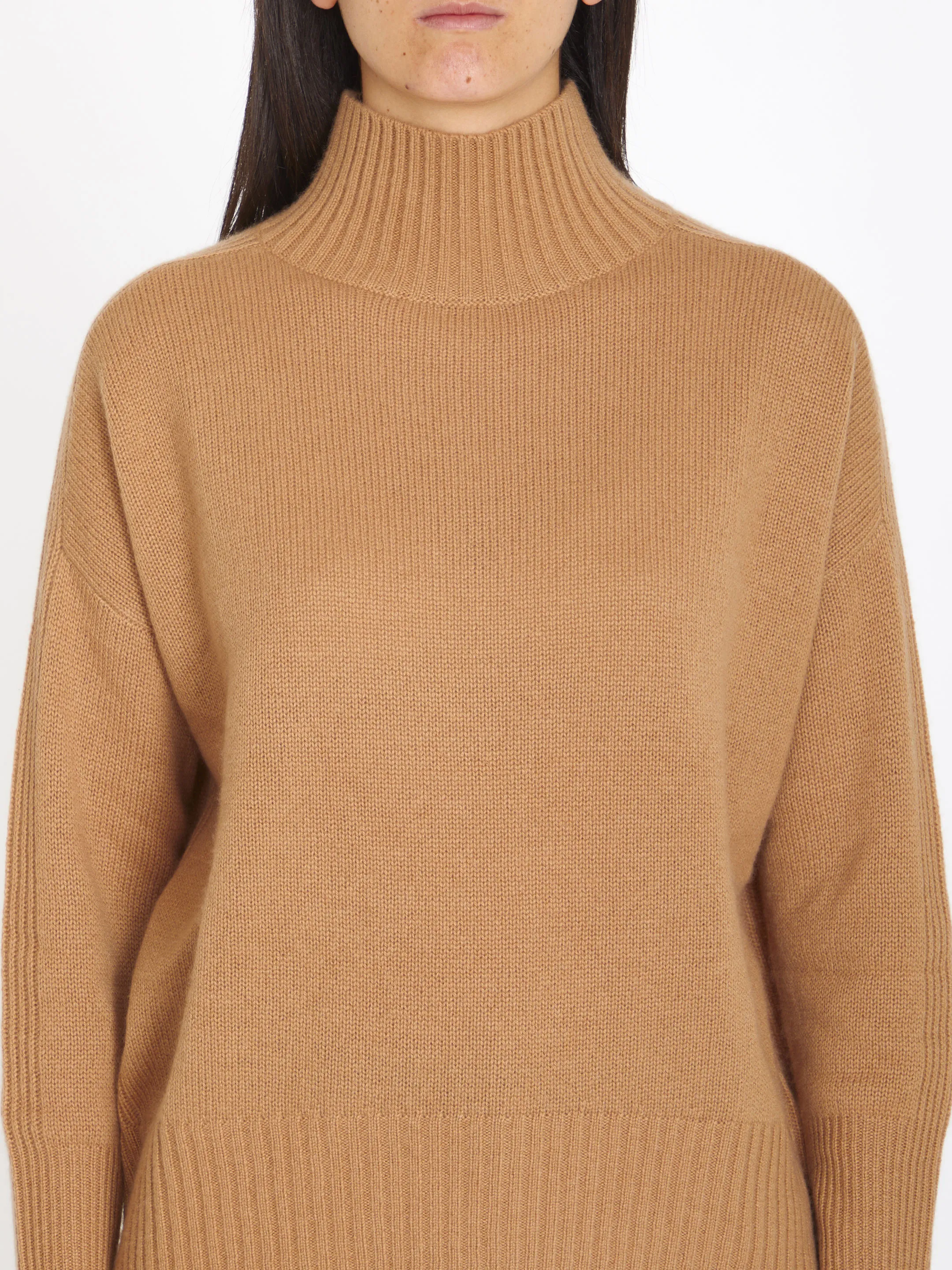 Cashmere jumper