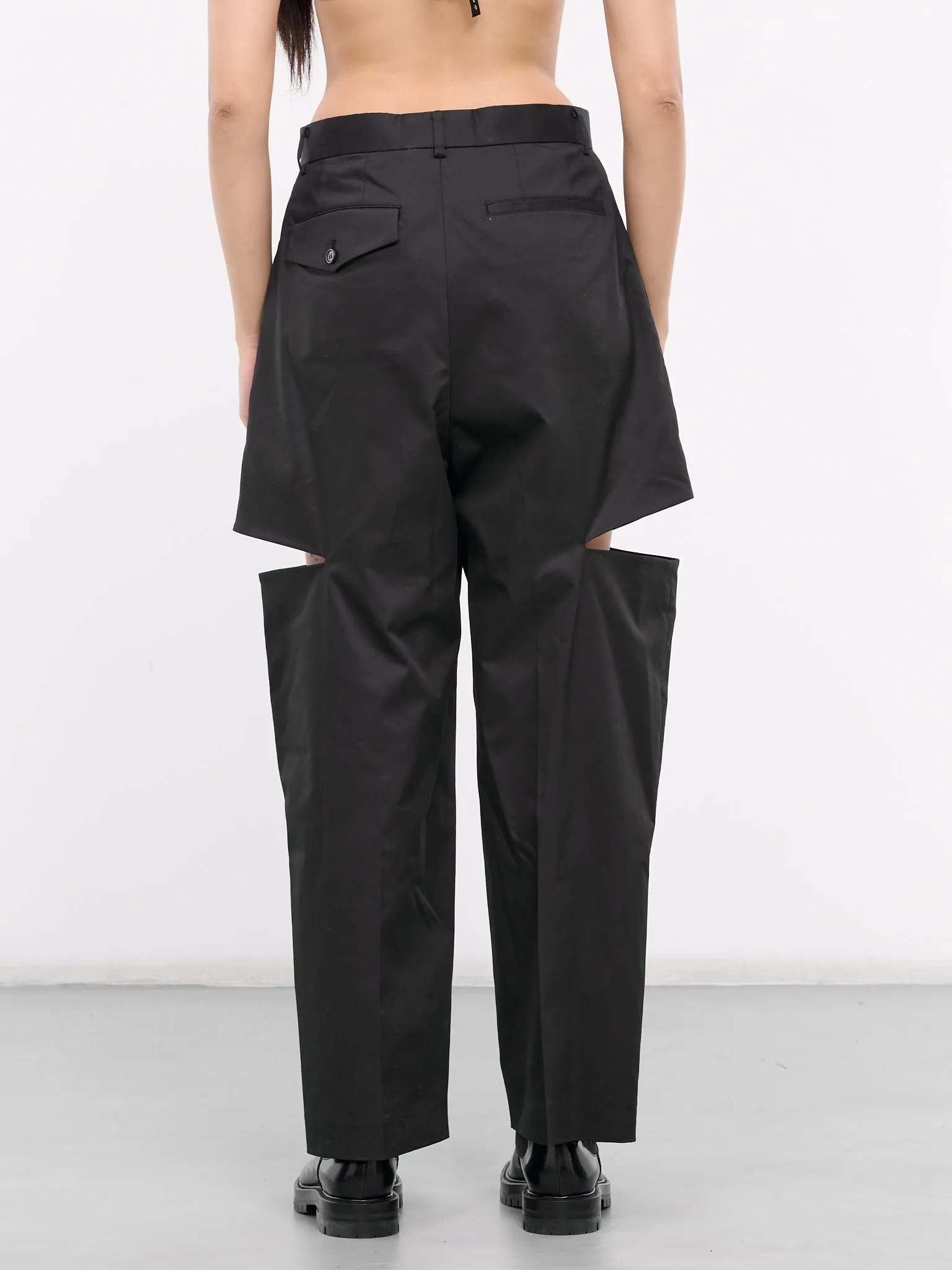 Cut-Out Trousers (3M-P006-051-BLACK)