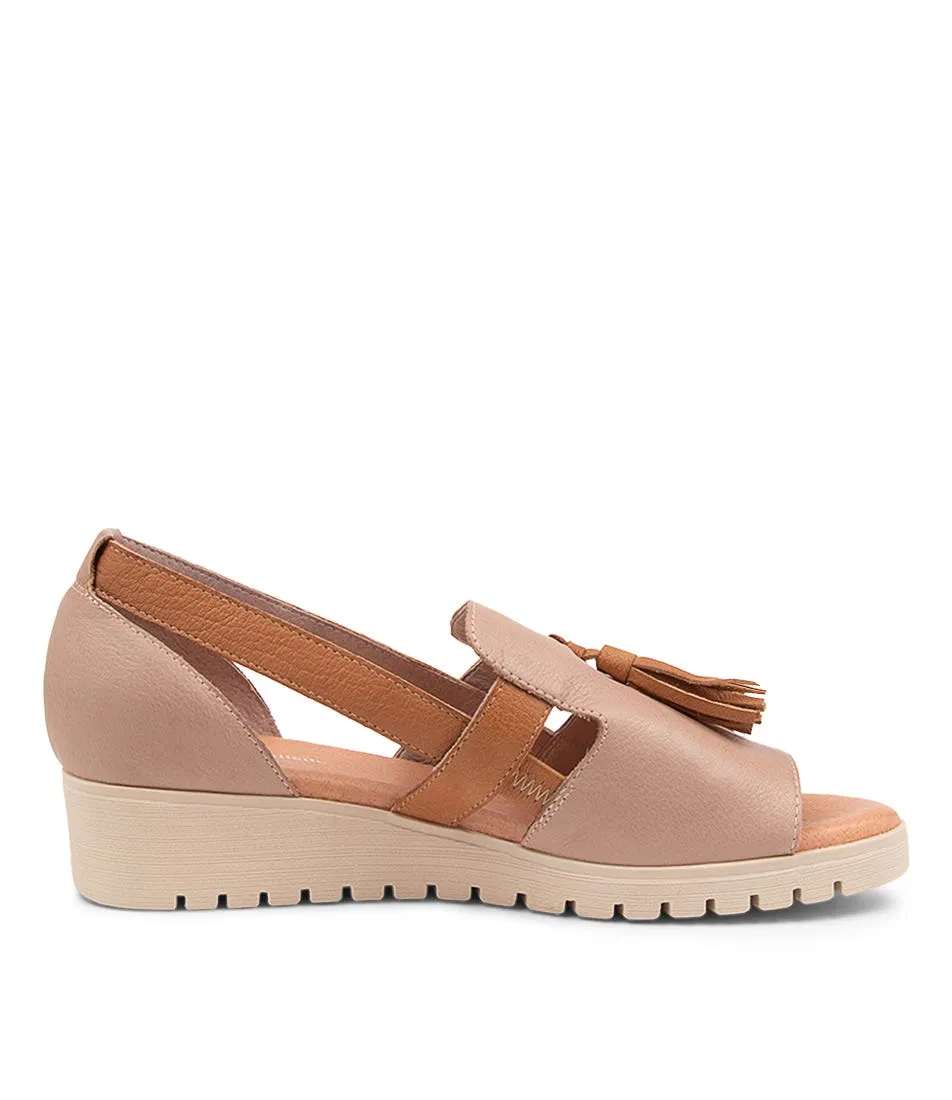 DJANGO & JULIETTE Maisy Cafe Dark Tan Leather Sandals Ws