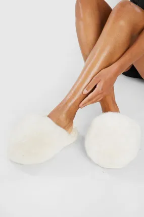 Faux Fur Oversized Slipper