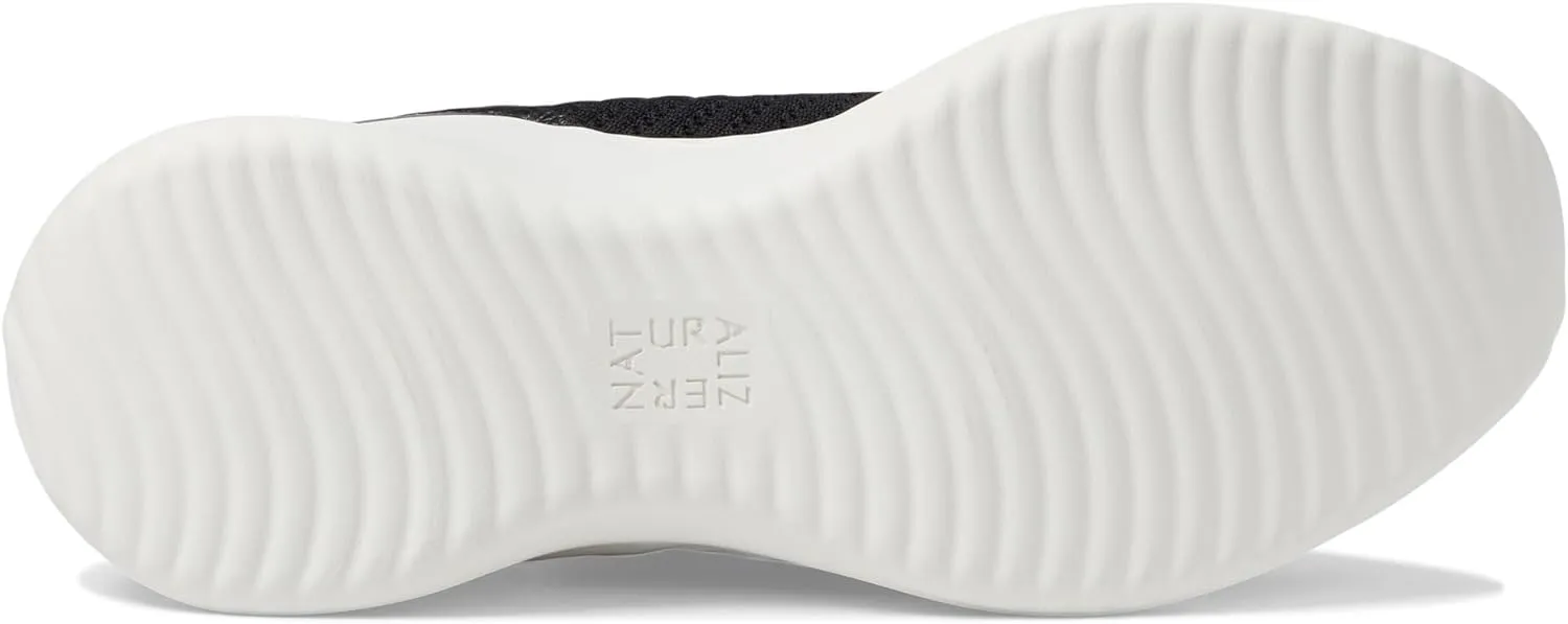 Naturalizer Women's Emerge Slip On Walking Sneakers NW/OB