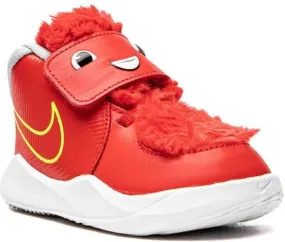 Nike Kids Team Hustle D9 Lil Fast n Furry Chile Red sneakers