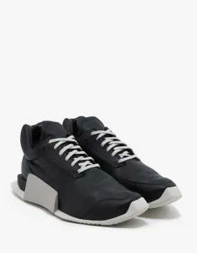 Ro Level Runner Low Black Trainers