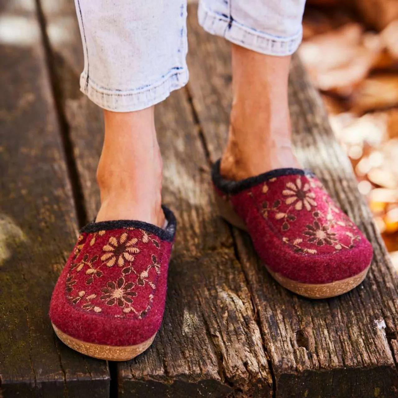 Taos Woolderness 2 Supportive Slipper Clog