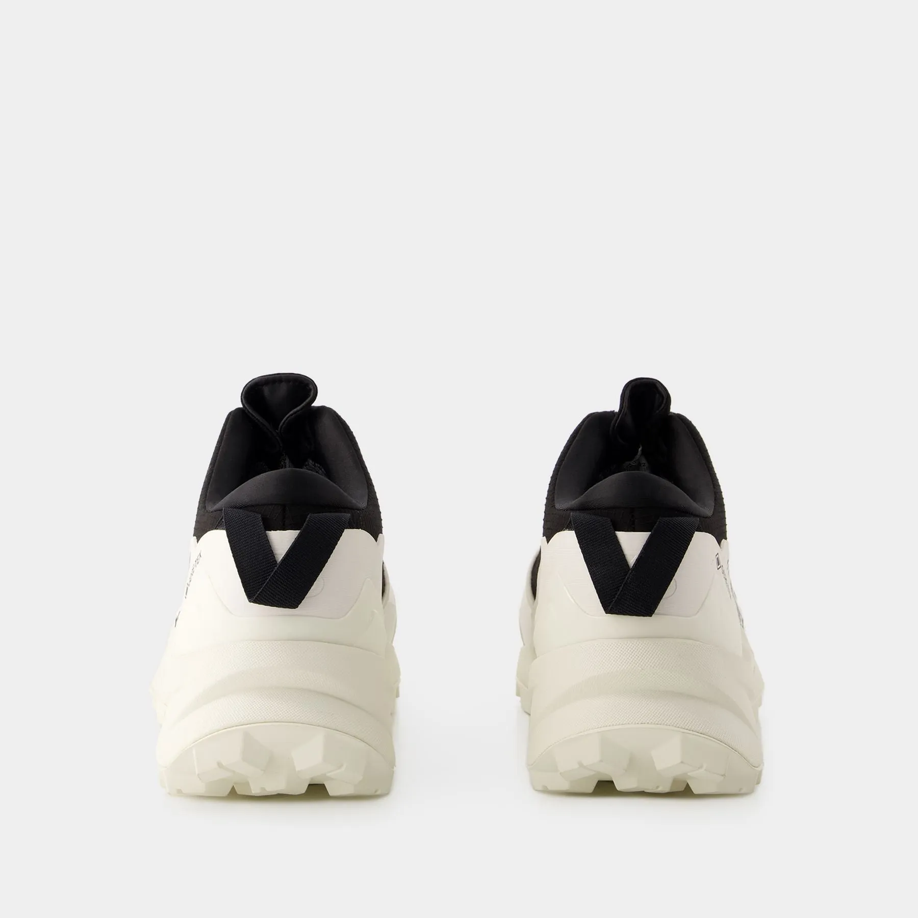 Y-3  Terrex Swift R3 Gtx Lo Sneakers - Y-3 - Black/Off-White - Leather